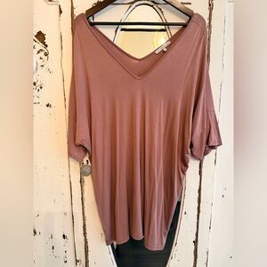 Emma’s Closet Relaxed double V-Neck Tunic Top in Mauve/brown | L